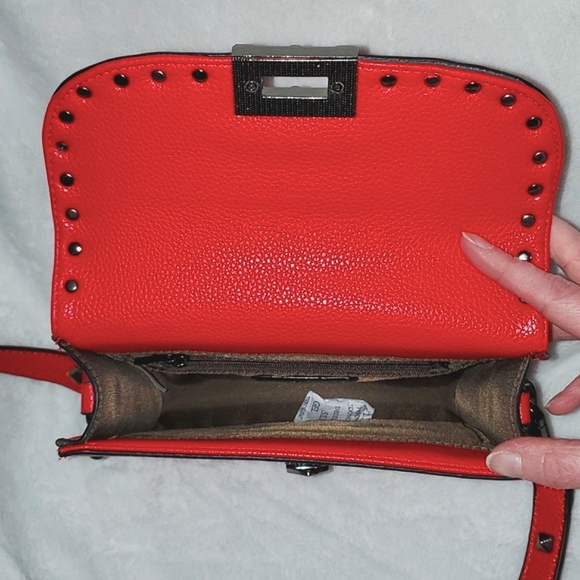 NWOT MERSI Ruby Crossbody Bag With 2 Adjustable Straps - Picture 10 of 16